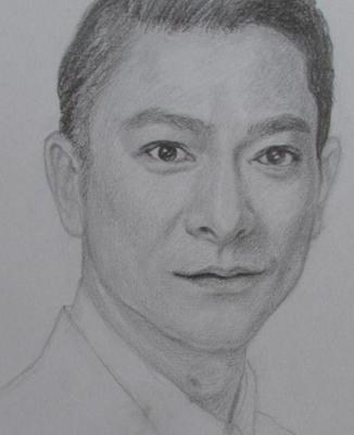 7張男明星素描照:楊洋畫的不像,最后一張能猜出來的都是大神!