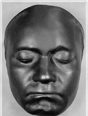 從“黑人的命也是命”到爭議性抗議 一場運動中的符號之爭